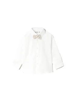 Camicia elegante con papillon bianco