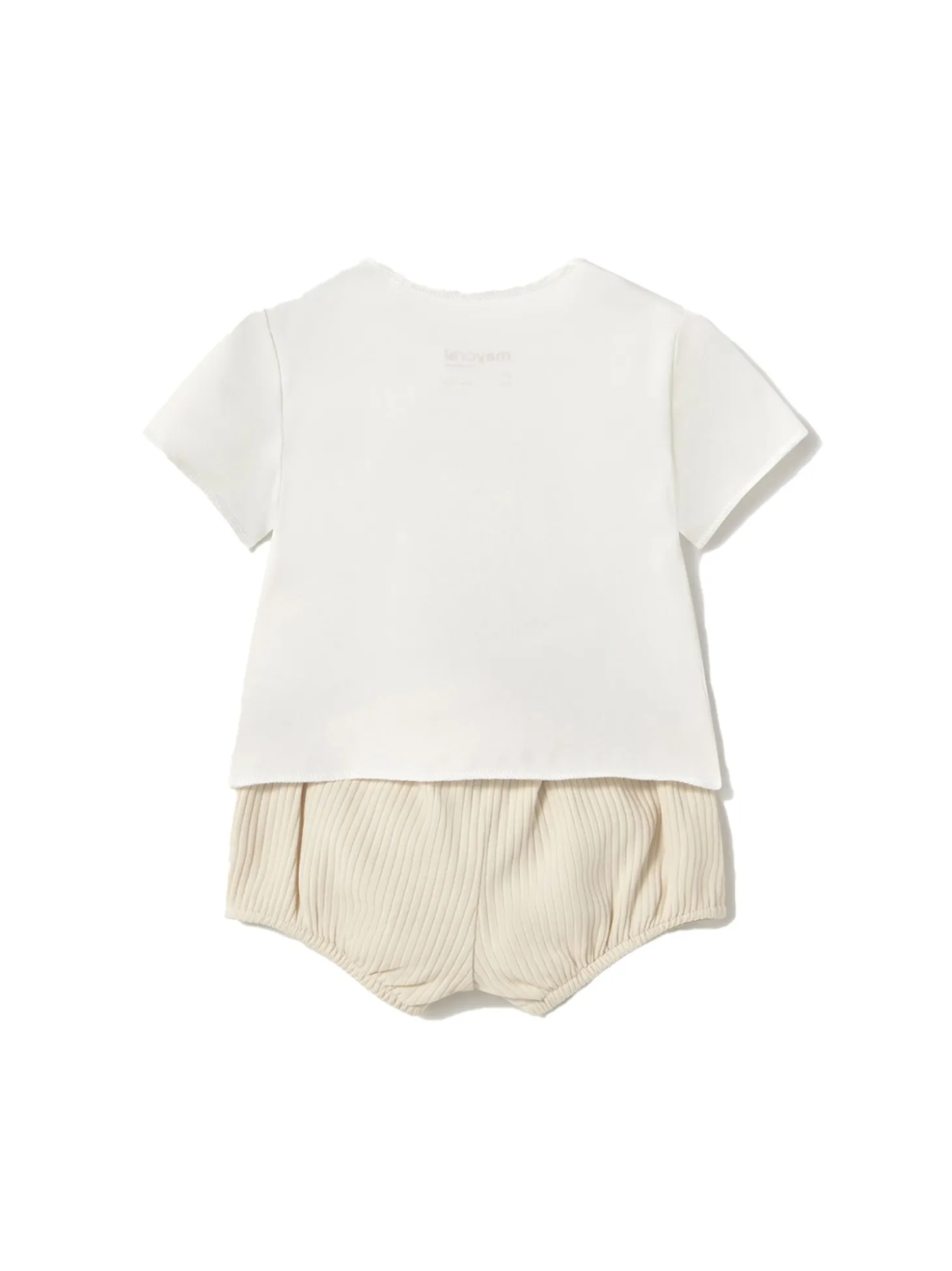 Completo t-shirt e shorts panna
