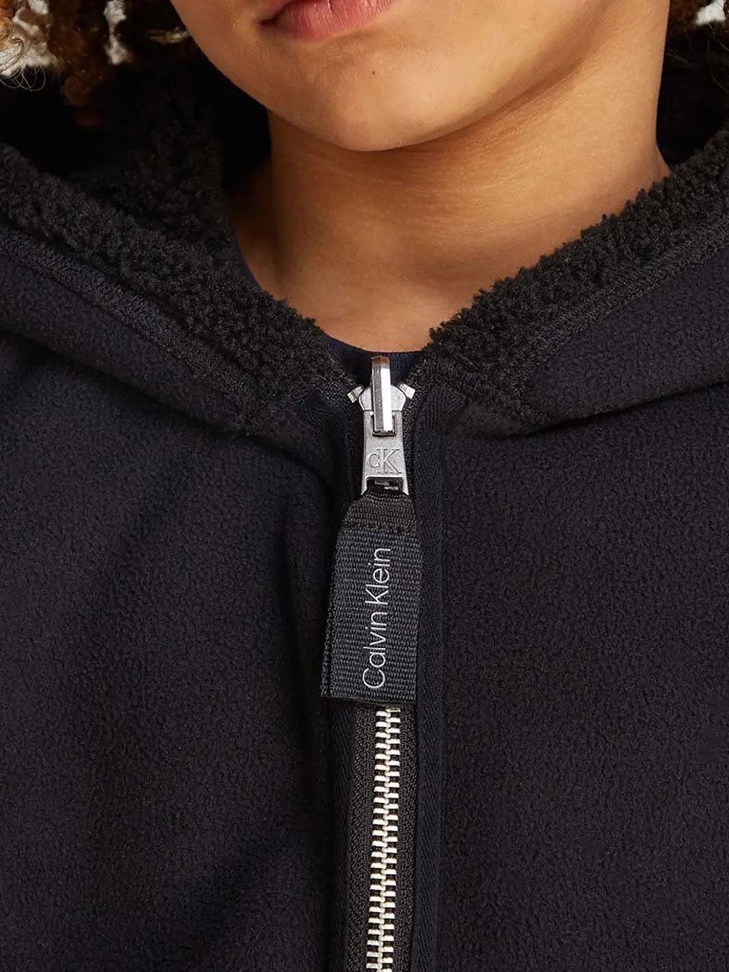 Felpa teen interno in pile con zip nero