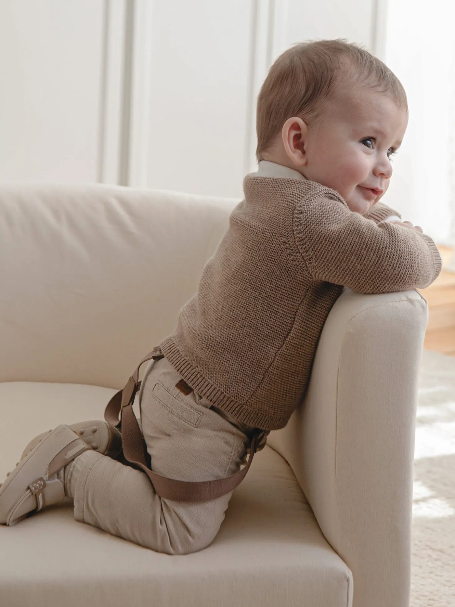 Pantalone chino con bretelle in cotone noce