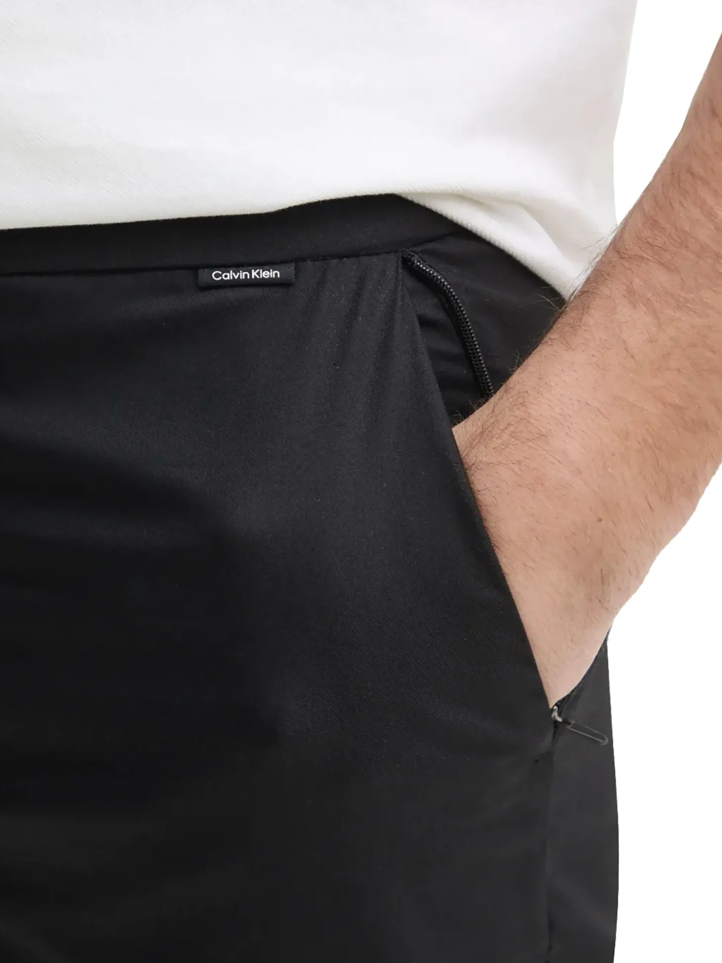 Pantalone chino tapered tech cotone nero