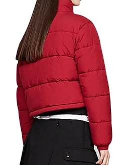 Piumino crop senza cappuccio rosso