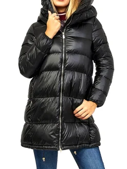 Piumino lungo a collo alto nero