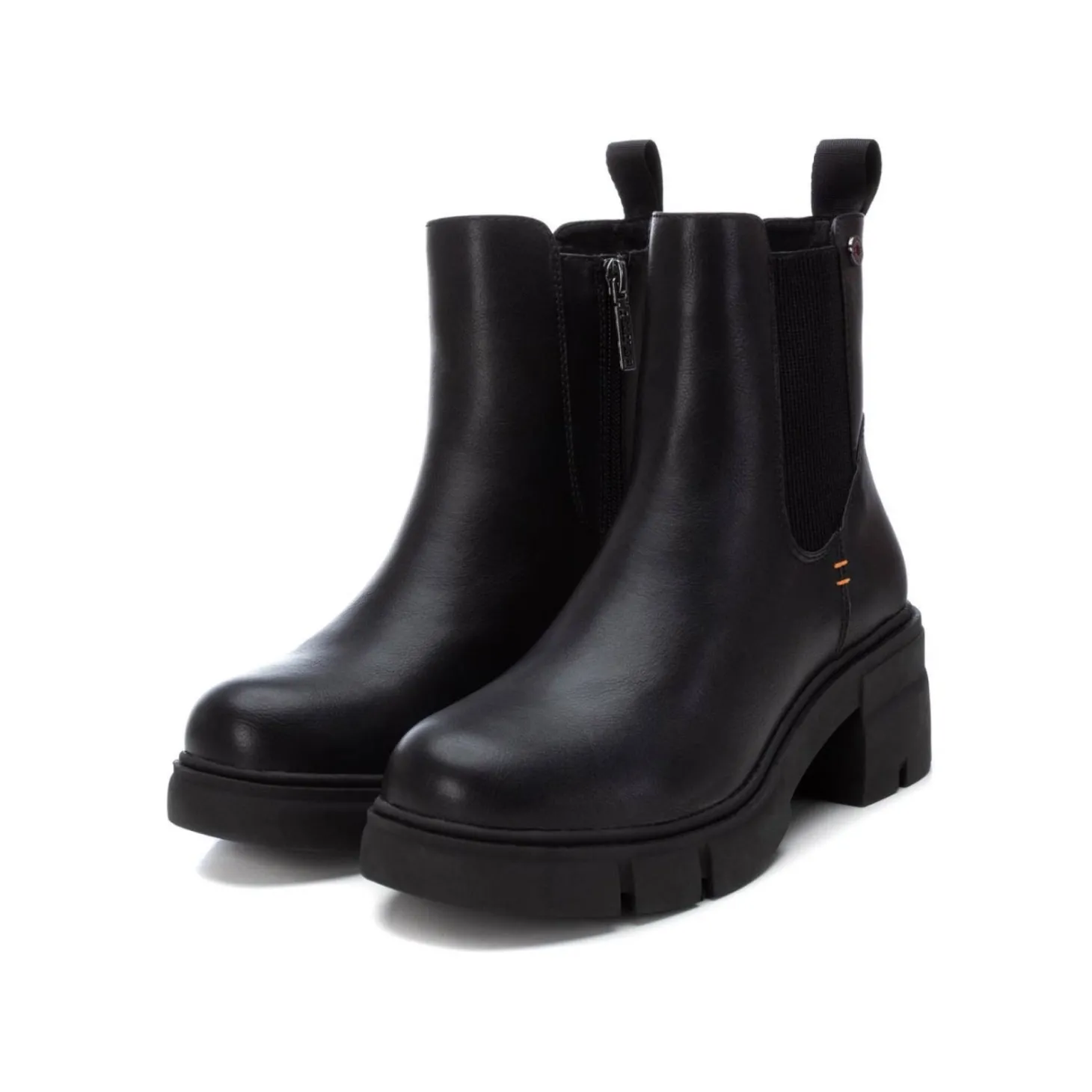 Stivaletto beatles con tacco nero