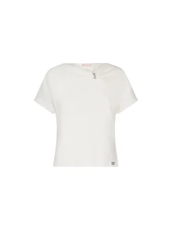 T-shirt con scollo asimetrico e dettaglio gioiello bianco