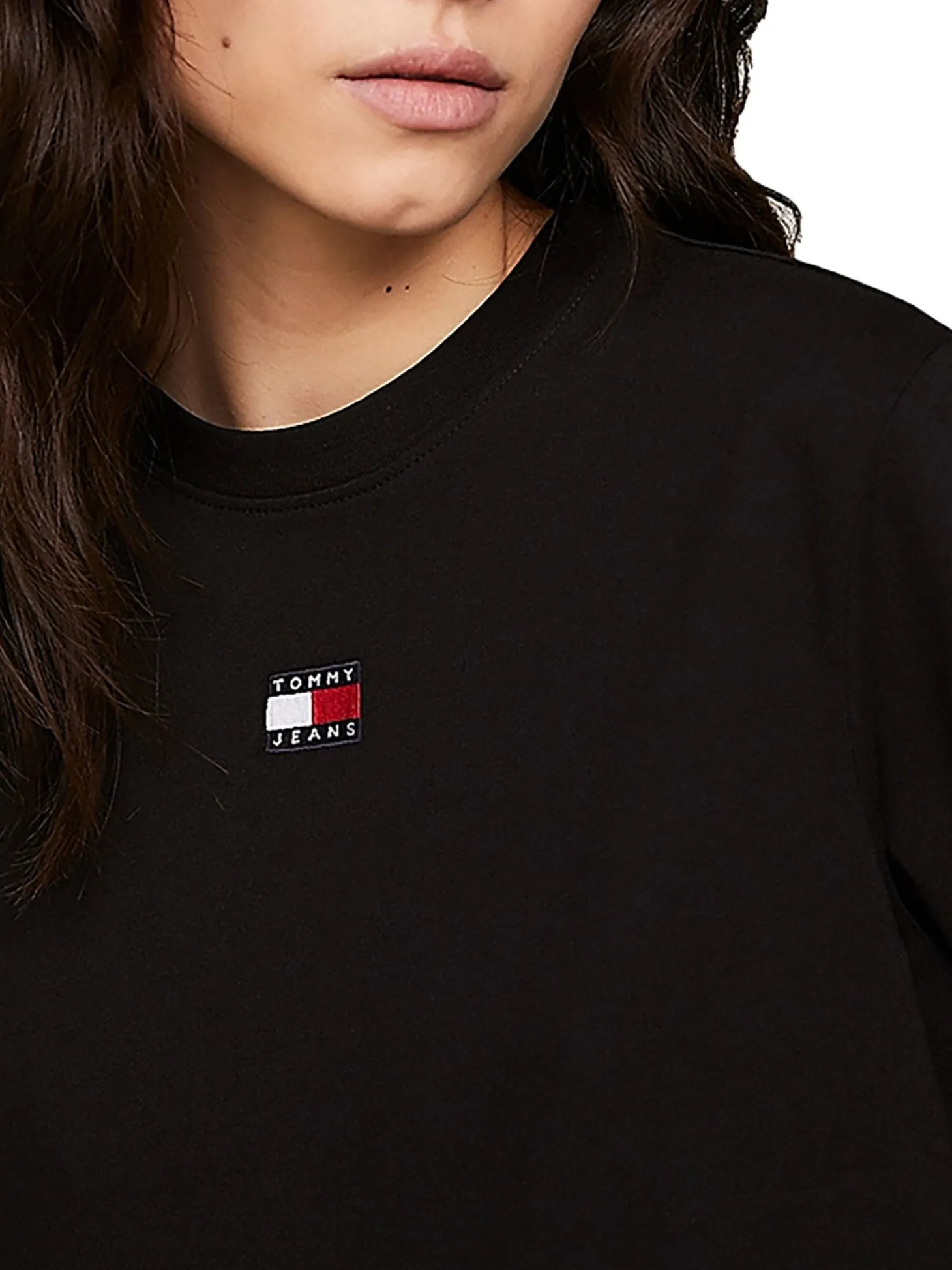 T-shirt squadrata con distintivo nera